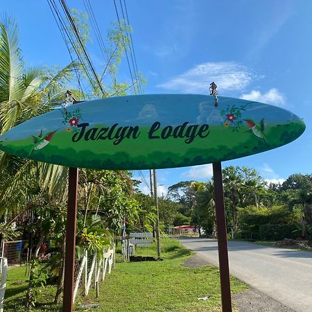 פקוארה Jazlyn Lodge & Tours מראה חיצוני תמונה